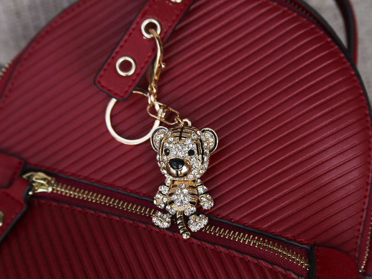 5693bfe52e030c2481acfd3aa5c8278b